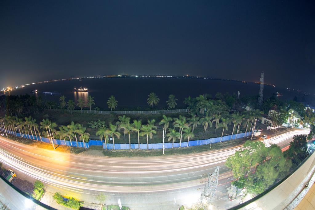 Uptown Hotel Γιανγκόν Εξωτερικό φωτογραφία