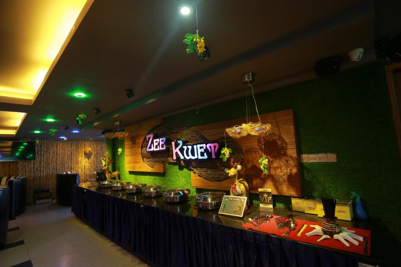Uptown Hotel Γιανγκόν Εξωτερικό φωτογραφία