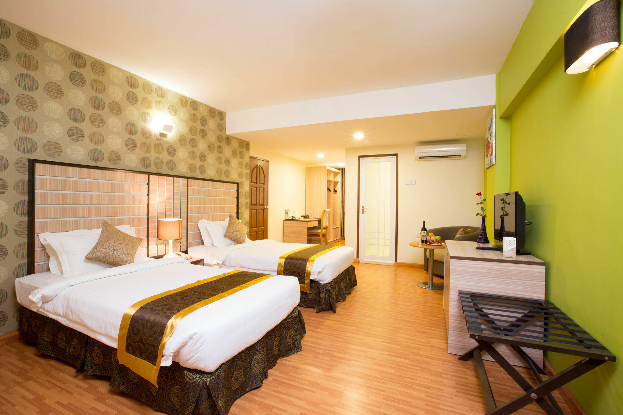 Uptown Hotel Γιανγκόν Εξωτερικό φωτογραφία