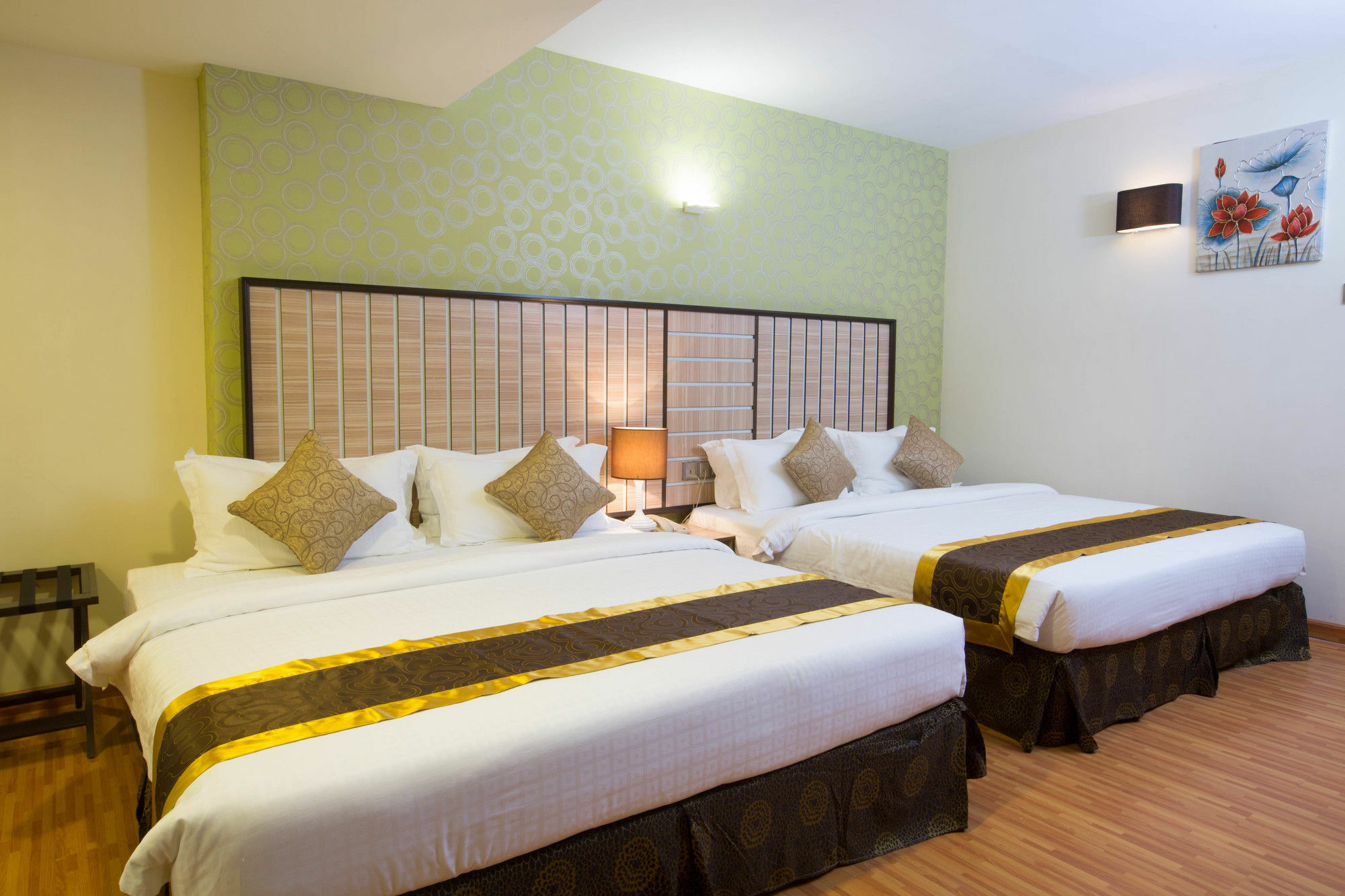 Uptown Hotel Γιανγκόν Εξωτερικό φωτογραφία
